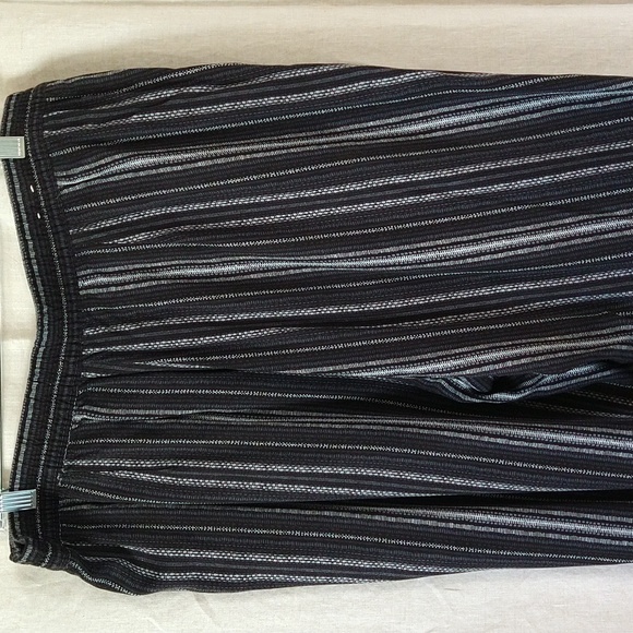 Jessica Simpson cardie stripped pants - Picture 10 of 17